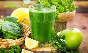 Suco verde e suco detox