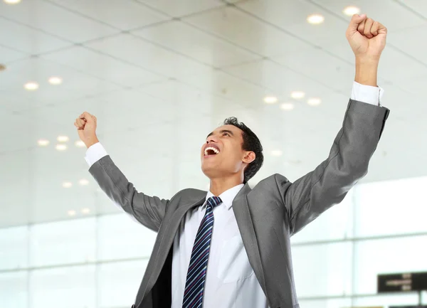 Mulher fazendo exame médico com o médico