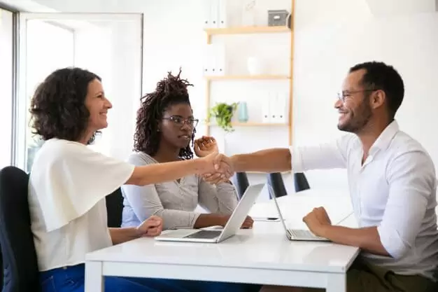 cheerful-business-partners-shaking-hands_74855-4000-1.jpg cheerful-business-partners-shaking-hands_74855-4000-1.jpg
